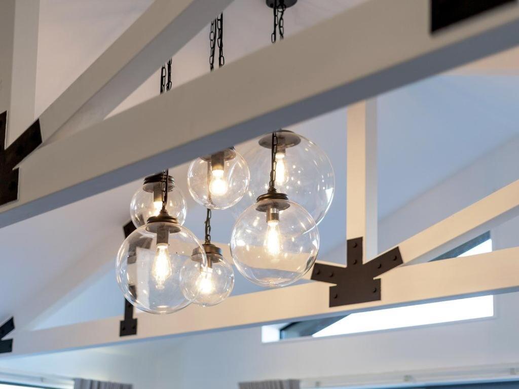 Black Barn Modern: Luxe Martinborough Escape Exteriör bild