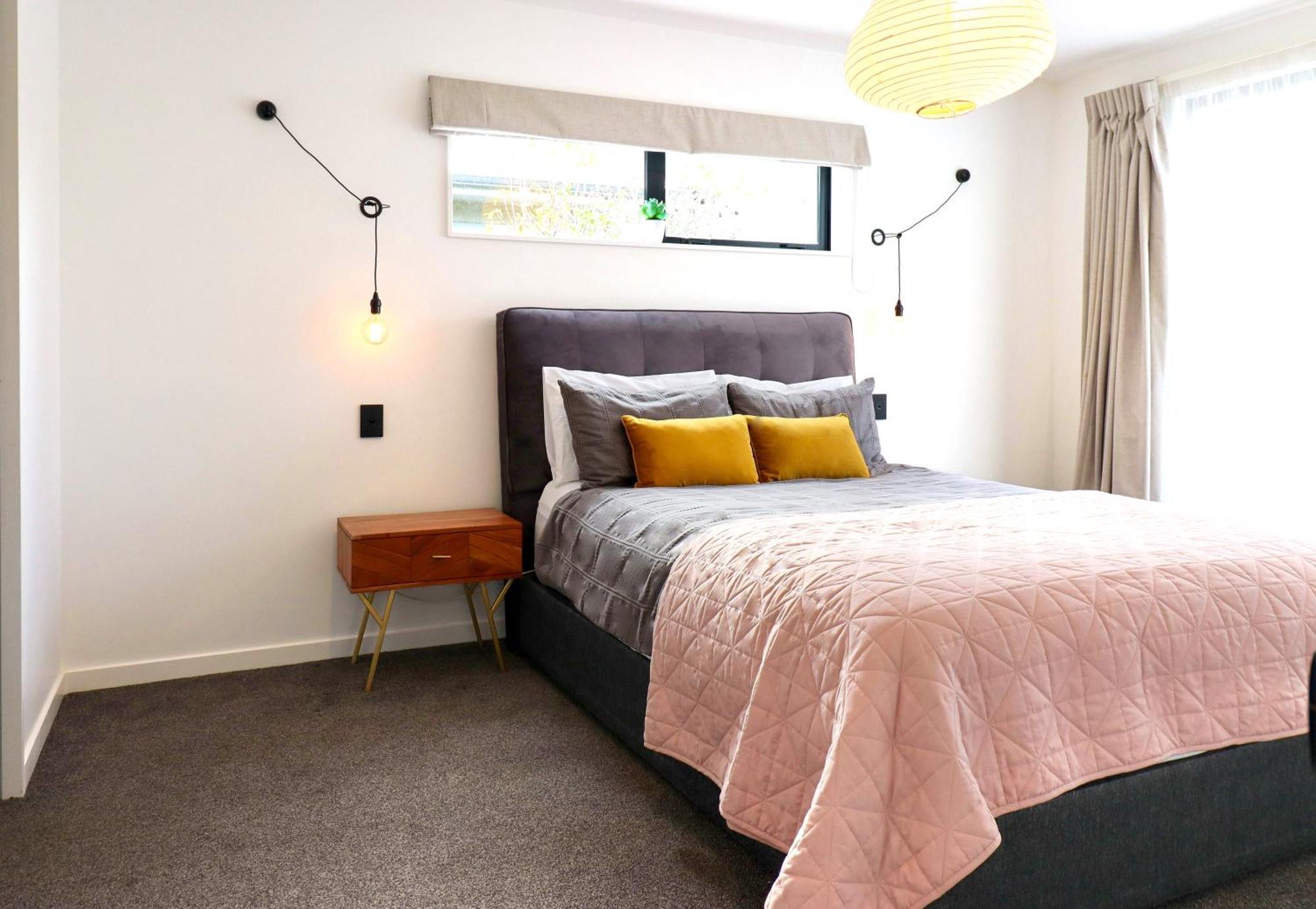 Black Barn Modern: Luxe Martinborough Escape Exteriör bild